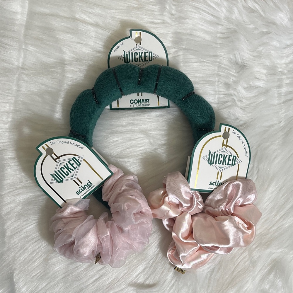 NWT Wicked Scunci Pink Green Hair Accessory Set